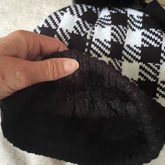 London Fog Hat & Glove Set, Faux Fur with Thermal Plush Lining, new with tag - Picture 5 of 8